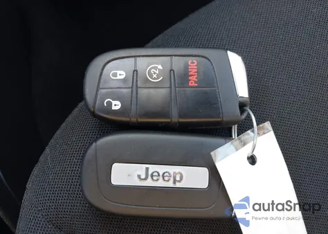 2022 Jeep Renegade Altitude 4X4 from USA, damaged, VIN ZACNJDE15NPN61658